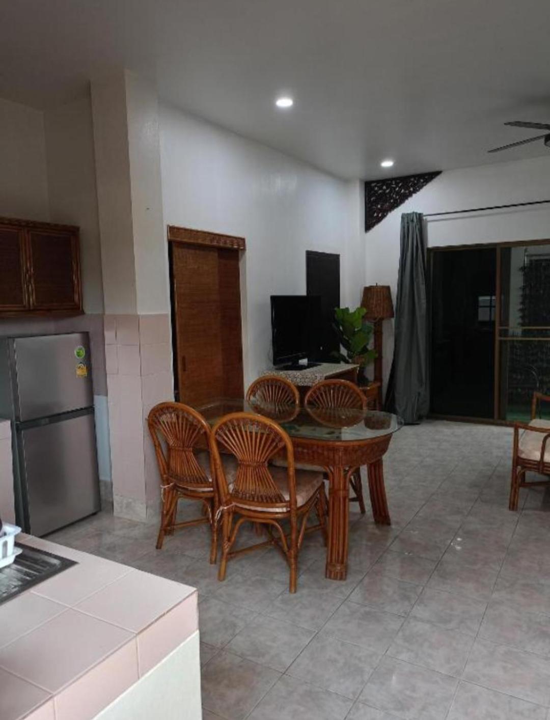 Patong Sunbeach Mansion Ngoại thất bức ảnh