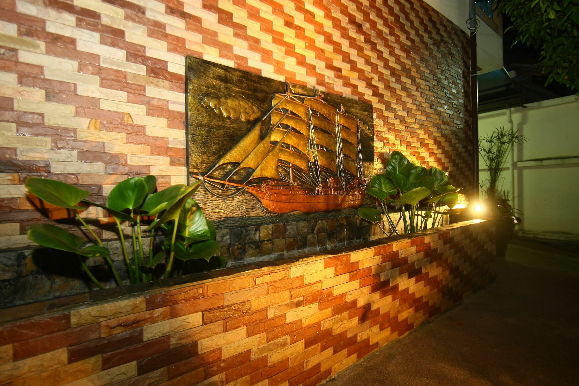 Patong Sunbeach Mansion Ngoại thất bức ảnh