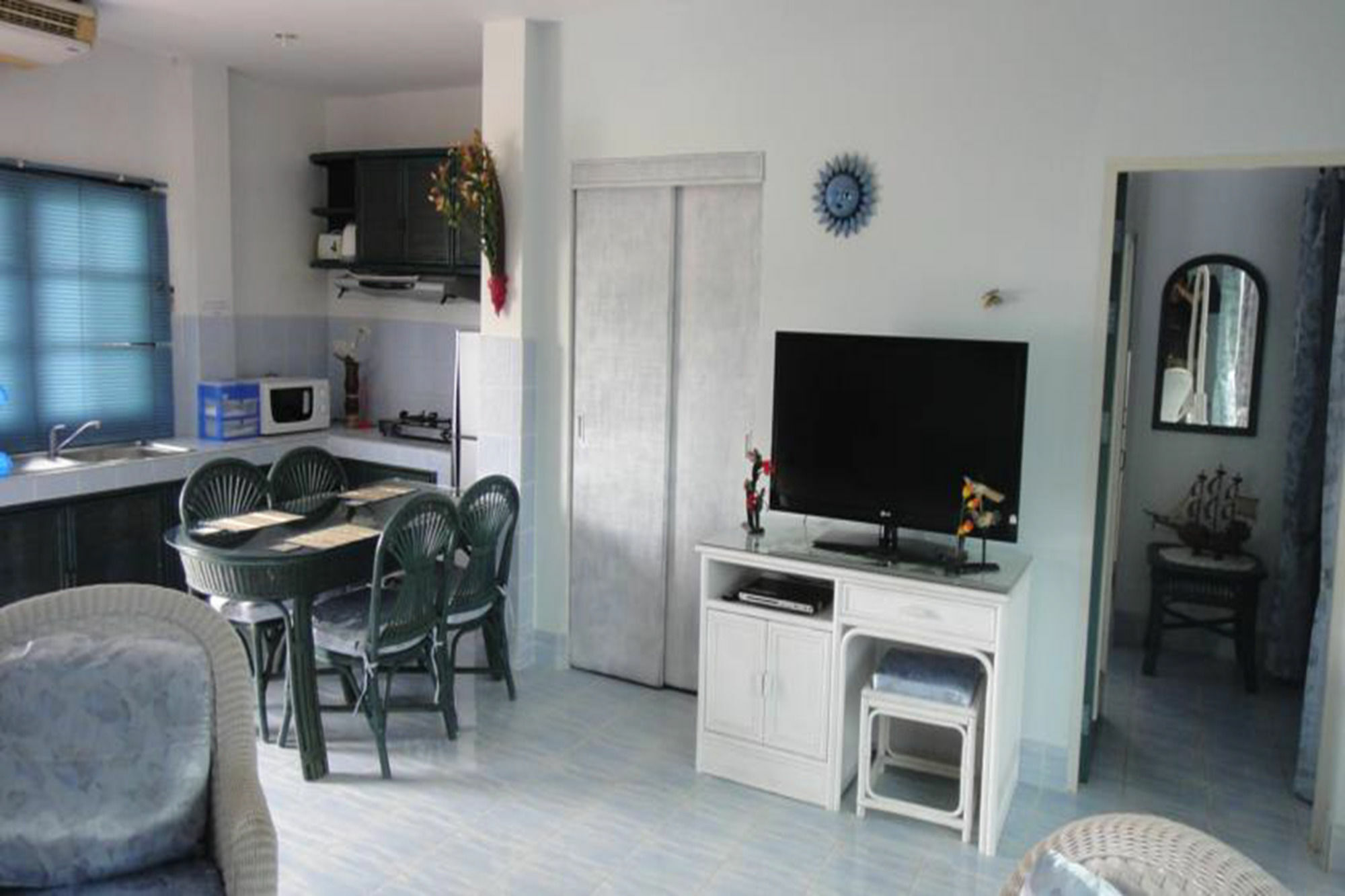 Patong Sunbeach Mansion Ngoại thất bức ảnh