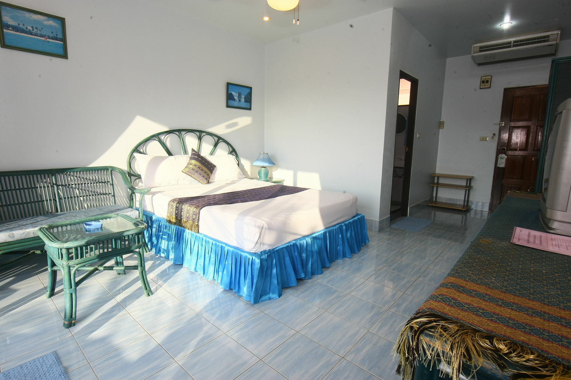 Patong Sunbeach Mansion Ngoại thất bức ảnh